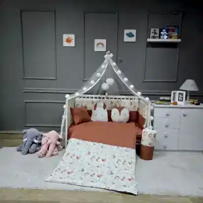 Yuar Baby Yan Duvarlı Beşik Uyku Seti Somon Sincap